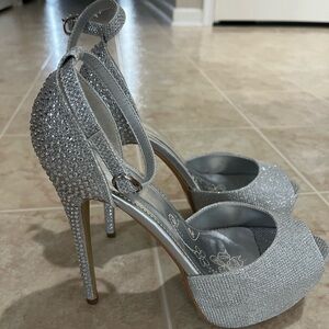 Gorgeous LASONIA Heels